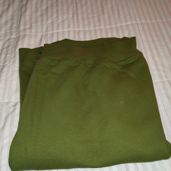 Sweatshirt - Picture 4 of 4